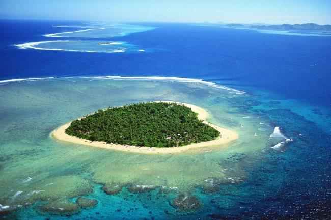 География Story: Остров в форме сердца