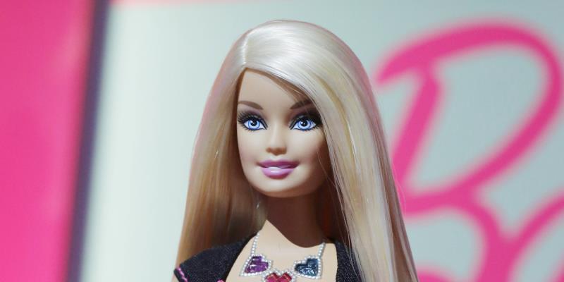 Культура Story: Культовой Барби - 56 лет. Смотрите, как менялась внешность идеальной блондинки в течение полувека!