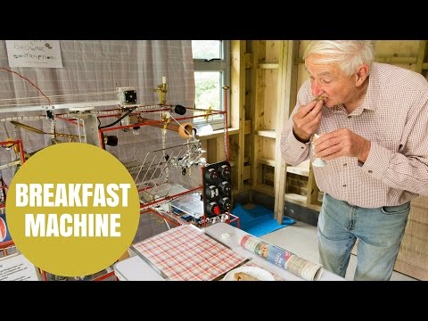 Культура Story: Два пенсионера из Британии создали удивительный аппарат, который готовит завтрак!