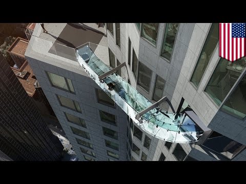 Общество Story: А вы бы осмелились покататься на горке, которая находится на высоте 70-го этажа?