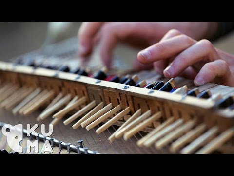Культура Story: Это потрясающе: исполнение прекрасной мелодии на пианино, сделанном из палочек для еды