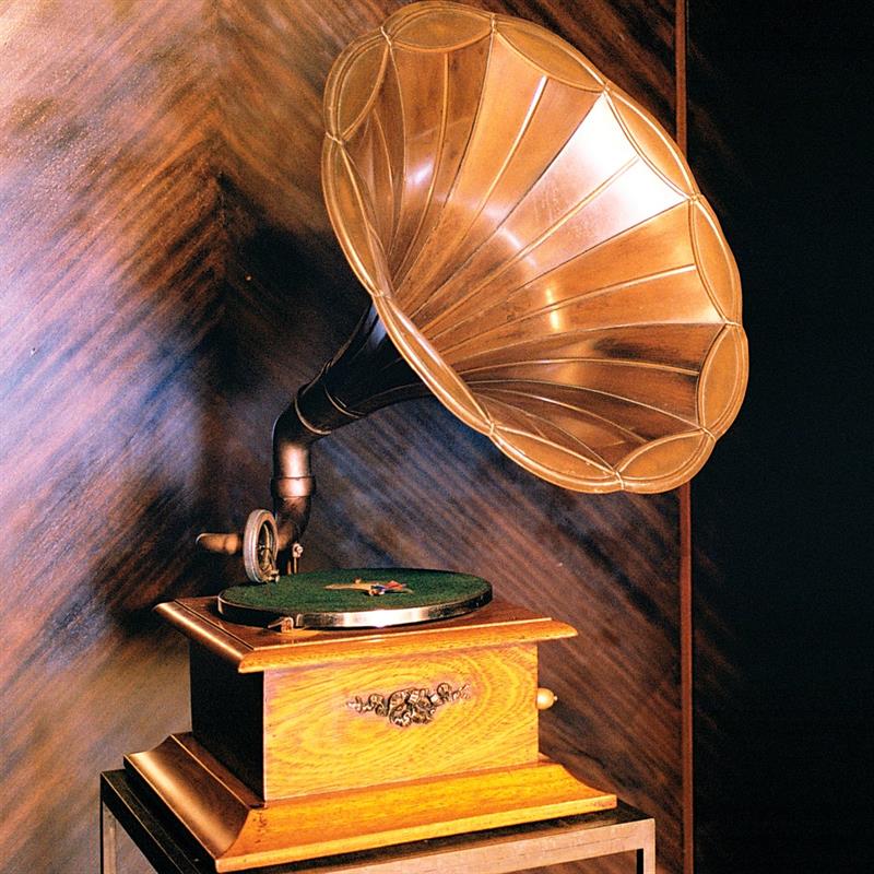 Science Story: #4 PHONOGRAPH