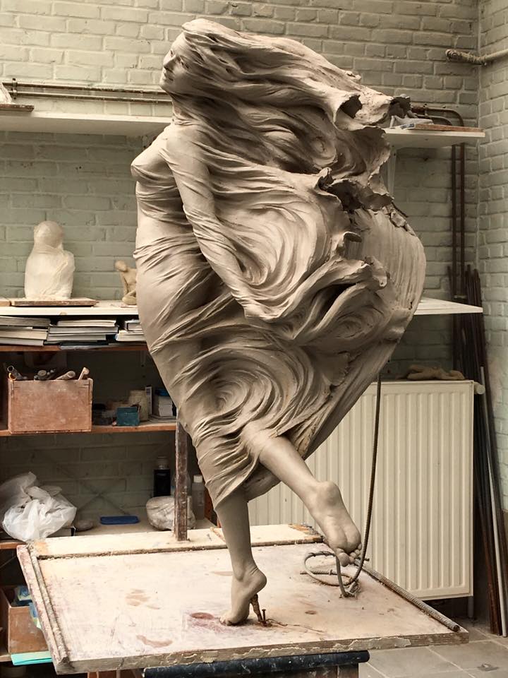 Culture Story: This Chinese artist creates astonishing sculptures that look 100% real