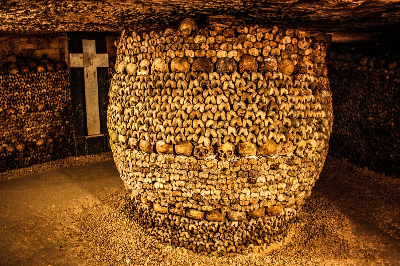 Culture Story: #3 Catacombs of Paris, France