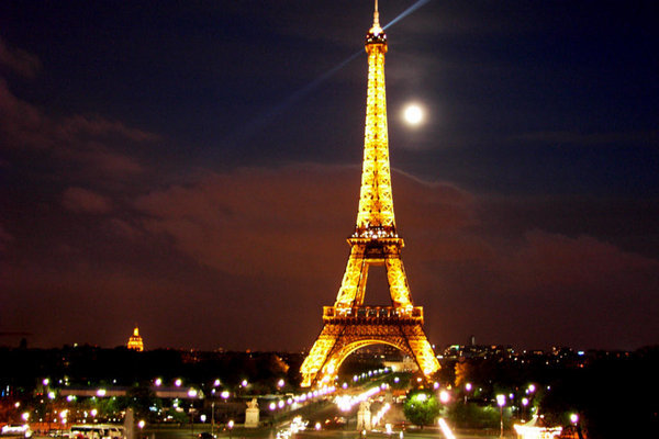 Geschichte Wissensfrage: In welchem Jahr wurde der Eiffelturm erbaut?