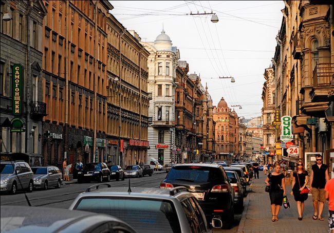 География Вопрос: Какое название улицы самое распространенное в России?
