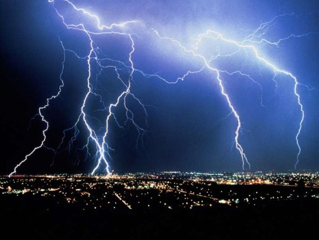 Science Trivia Question: Who discovered that lightning is a form of electricity?