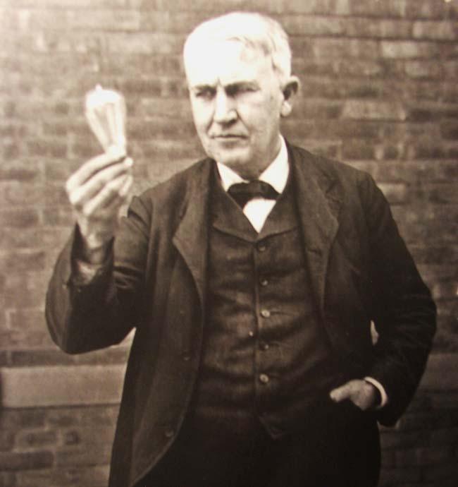 History Trivia Question: How many U.S. patents did Thomas Edison have?