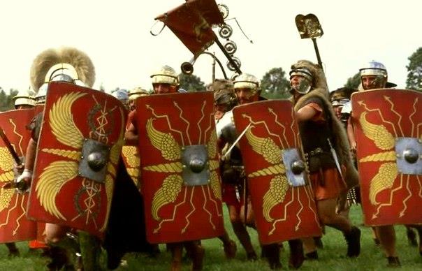 История Вопрос: Как в Древнем Риме называли военный знак вспомогательных подразделений?
