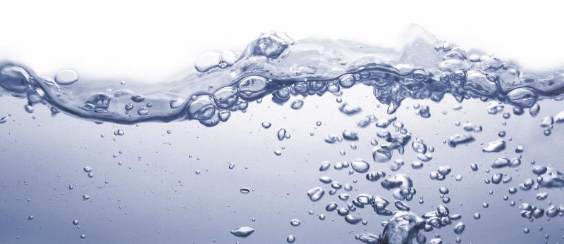Наука Вопрос: При какой температуре вода имеет максимальную плотность?