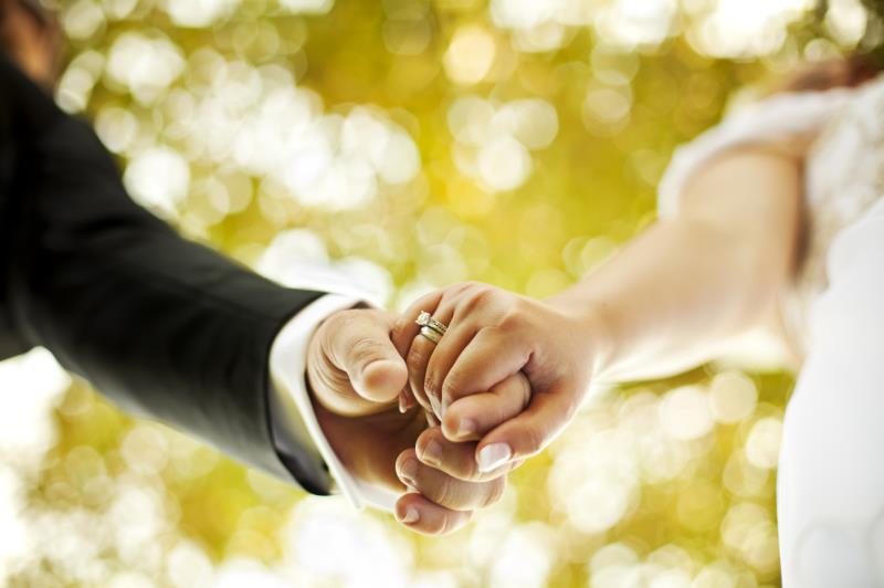 Общество Вопрос: Чья свадьба считалась "золотой свадьбой Голливуда"?