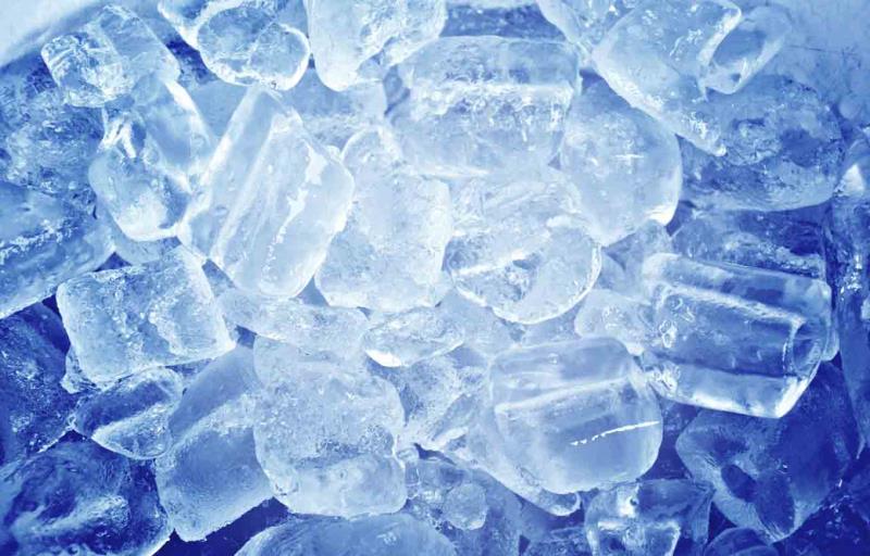 Scienza Domande: A quale temperatura Celsius l'acqua diventa ghiaccio?