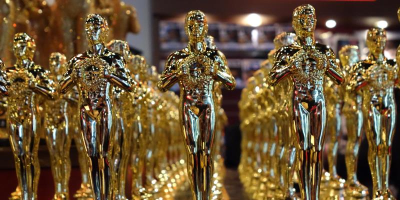 Кино Вопрос: Какой мультфильм стал первым обладателем премии «Оскар» за лучший анимационный полнометражный фильм?