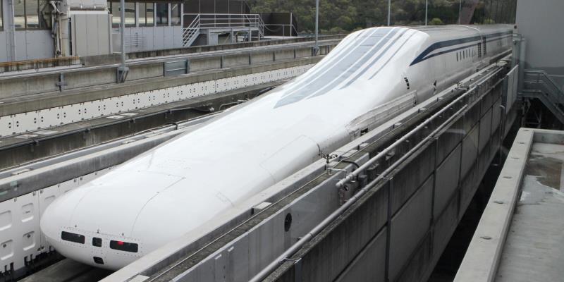 Наука Вопрос: Какая страна в настоящее время располагает самым быстрым поездом в мире?