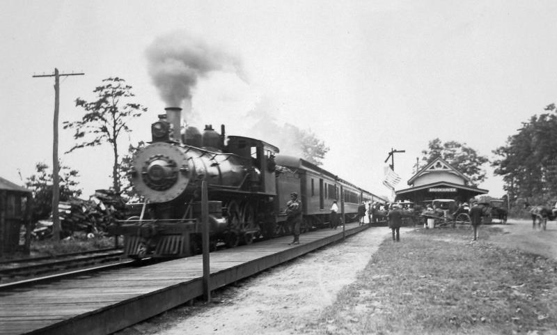 Історія Запитання-цікавинка: Яке залізничне сполучення було першим?