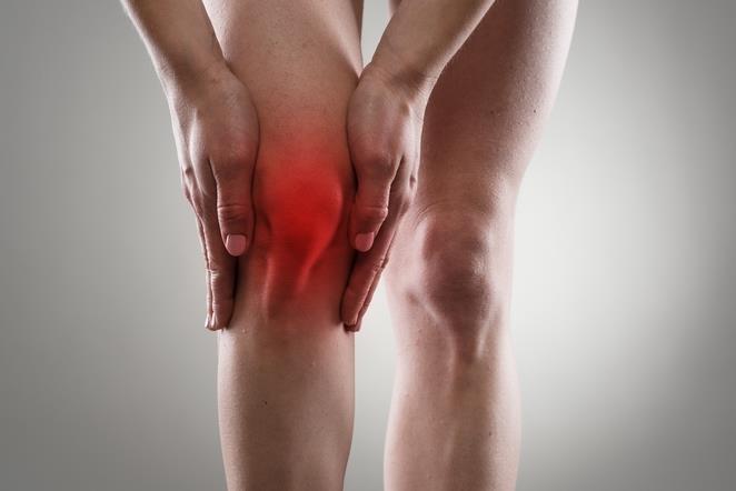 Наука Вопрос: В какой части тела человека, кроме ног, можно найти колено?