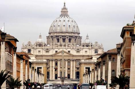 Geografia Pytanie-Ciekawostka: Co jest obowiązującą walutą Watykanu?