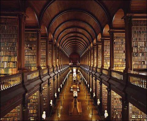 Культура Вопрос: Какая библиотека является на сегодняшний день крупнейшей библиотекой в мире (исходя из величины ее фондов, то есть количества единиц хранения)?