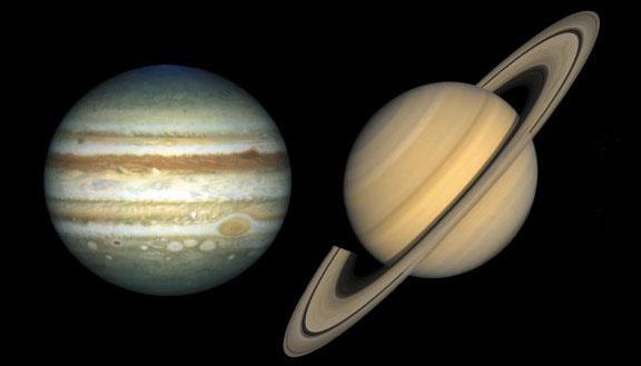 Наука Вопрос: После недавнего открытия астрономами новых лун у Юпитера и Сатурна общее количество обнаруженных у них спутников теперь составляет ровно 100 единиц. Так ли это?