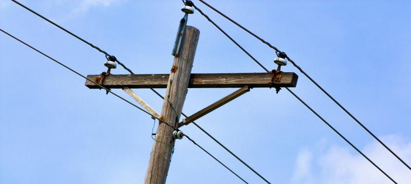 Society Trivia Question: What is the standard height of most U.S. telephone poles?