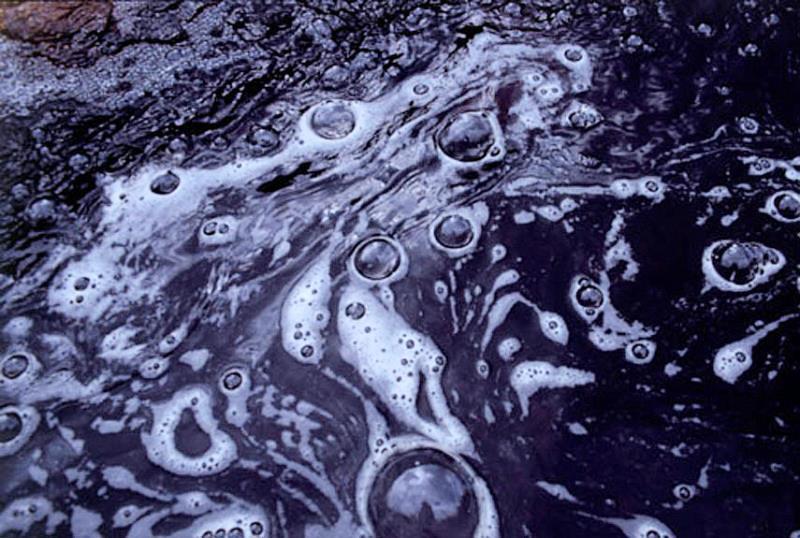 History Trivia Question: What was the largest and worst oil spill disaster ever recorded?