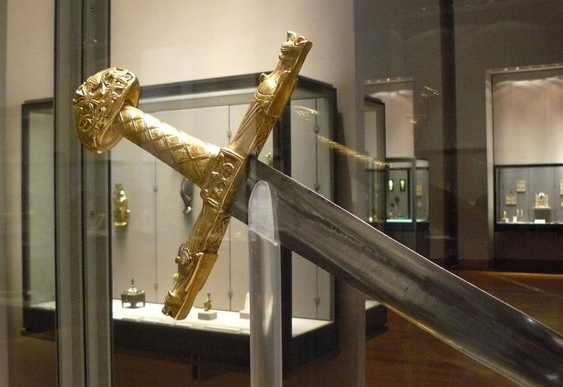 Culture Trivia Question: What was the name of Charlemagne's sword?
