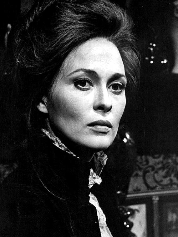 Movies & TV Trivia Question: What actress did Faye Dunaway portray in the 1981 film "Mommie Dearest"?