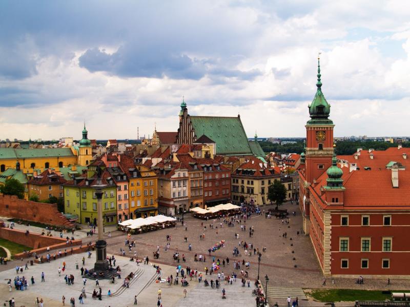 Society Trivia Question: Which US city has the largest Polish population?