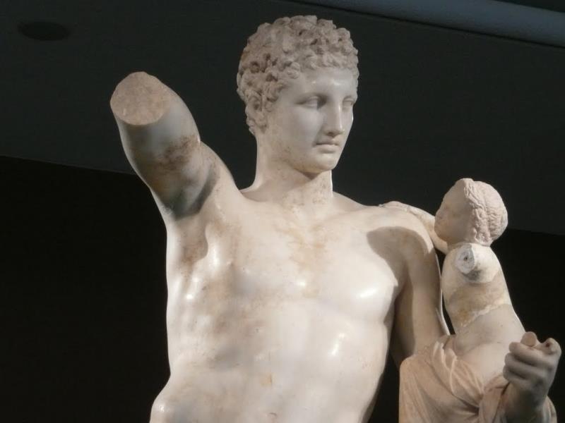Культура Запитання-цікавинка: Який з перерахованих богів римського пантеону є аналогом грецького бога Гермеса?
