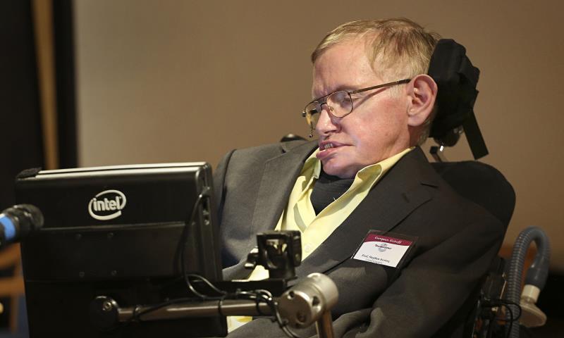 Scienza Domande: Qual è il titolo del popolare best-seller scientifico pubblicato da Stephen Hawking nel 1988?