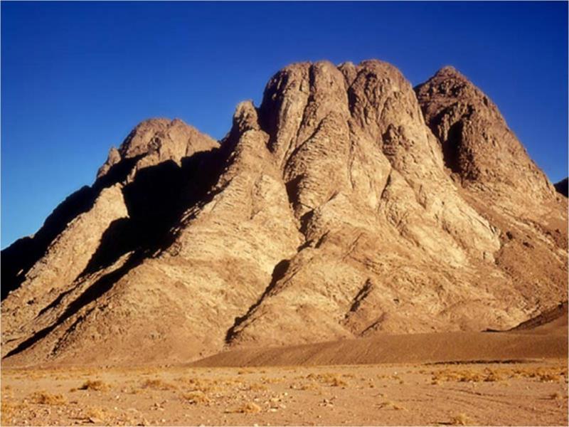 Культура Вопрос: Чем так знаменита гора Синай в Израиле ?