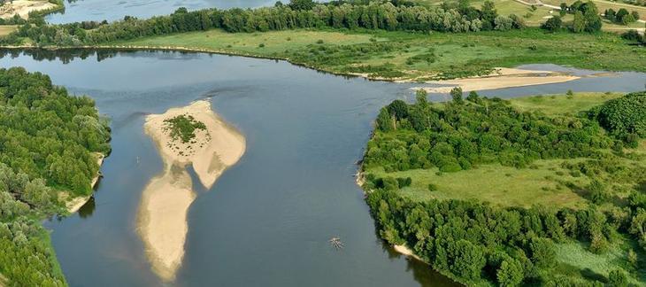 География Вопрос: Какая самая длинная река во Франции?