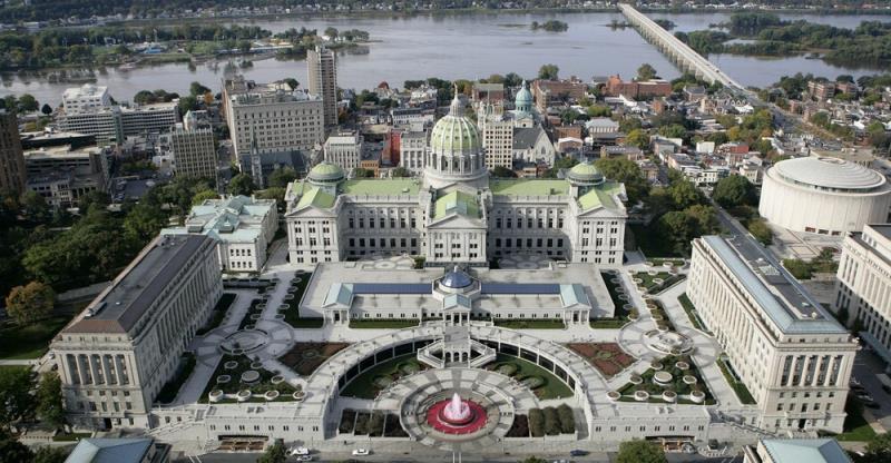 География Вопрос: Какой город в настоящее время является столицей штата Пенсильвания?
