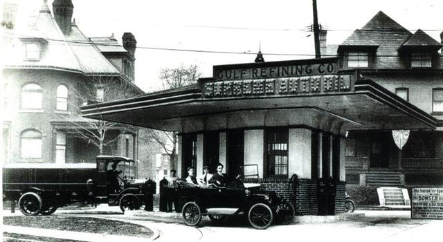 Society Trivia Question: Where was the first purposely built "drive-in" gasoline service station built in the US?