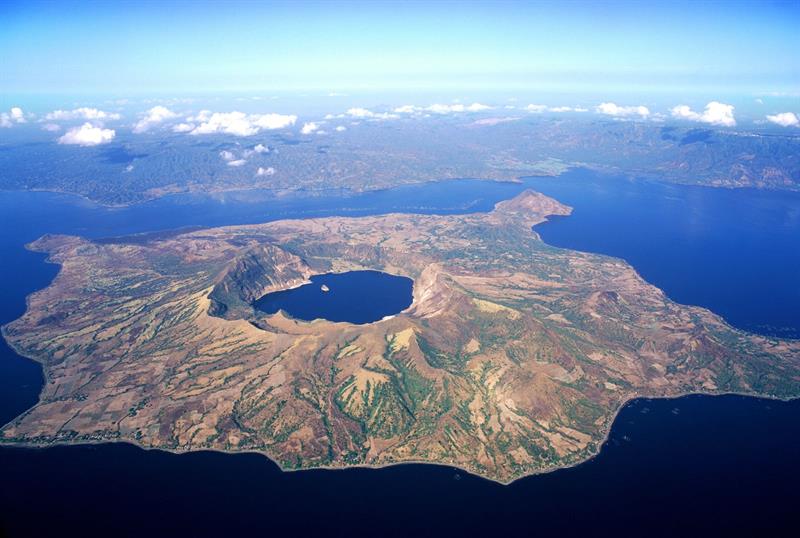 Географія Запитання-цікавинка: В якій країні знаходиться острів в озері на острові в озері на ще одному острові?