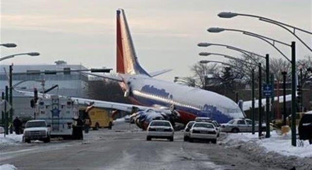 История Вопрос: В каком году произошла крупнейшая авиационная катастрофа на территории России?