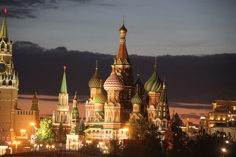 Культура Вопрос: Сколько башен у Московского кремля?