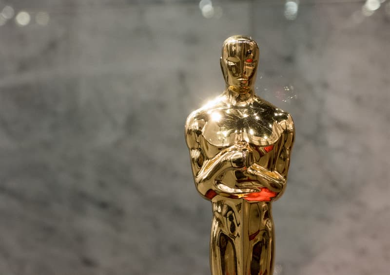 Culture Trivia Question: What is the official height of an Oscar Award?