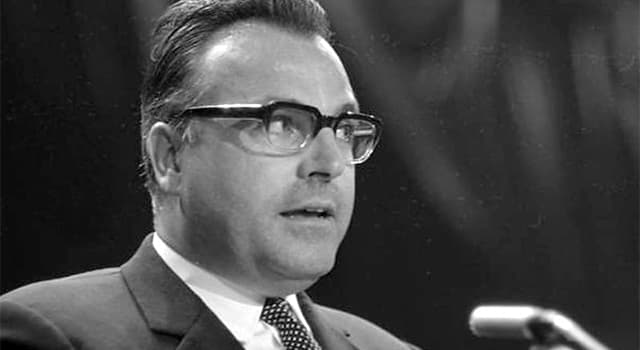 Society Trivia Question: Besides having once met Artur Axmann as a teenager, why is Helmut Kohl a notable personality?