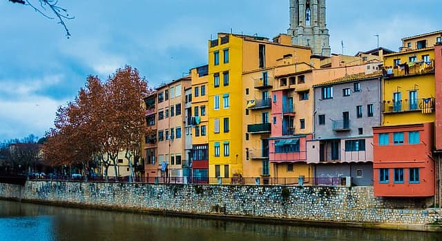 Geografia Domande: Quale città è la capitale della Catalogna?