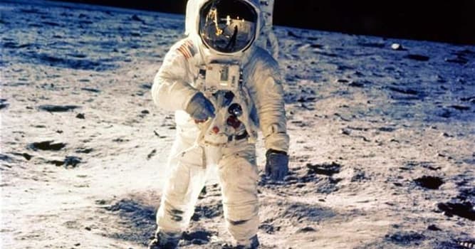 History Trivia Question: How many Astonauts have walked on the moon?