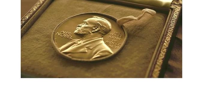 Наука Вопрос: Кто был первым в истории лауреатом Нобелевской премии по физике?