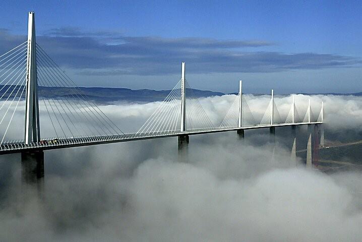 Géographie Question: Le pont ci-dessous est l'un des plus haut ponts du monde. Dans quel pays est-il situé ?