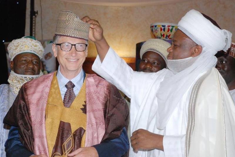 Society Trivia Question: What is the name of the traditional regalia worn by Bill Gates in this picture?