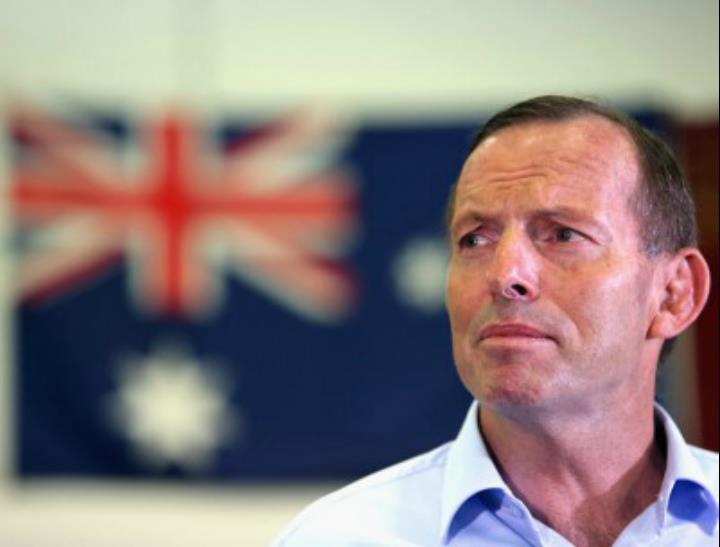 History Trivia Question: The ex-Australian Prime Minister Tony Abbott was born in which city?