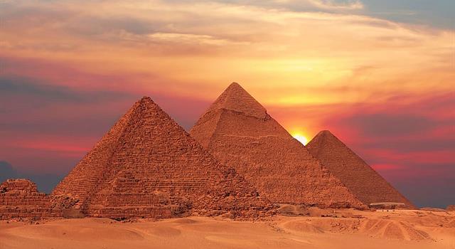 Geschichte Wissensfrage: Wann entstanden vermutlich die Pyramiden von Gizeh?