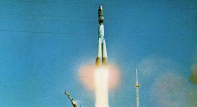 History Trivia Question: How long did Vostok 1's (carrying Yuri Gagarin) flight into space last?