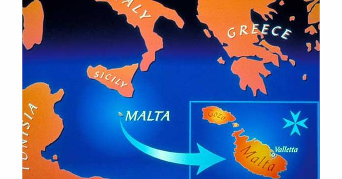 История Вопрос: Известно, что с 1814 года на Мальте размещалась штаб-квартира британского Средиземноморского флота. Однако в середине 1930-х годов англичане переместили флот из Валлетты в Александрию. Какая судьба постигла Мальту во время Второй мировой войны?