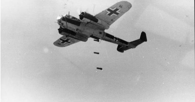 История Вопрос: Сколько авиационных бомб было сброшено на континентальную часть территории США за годы II мировой войны?