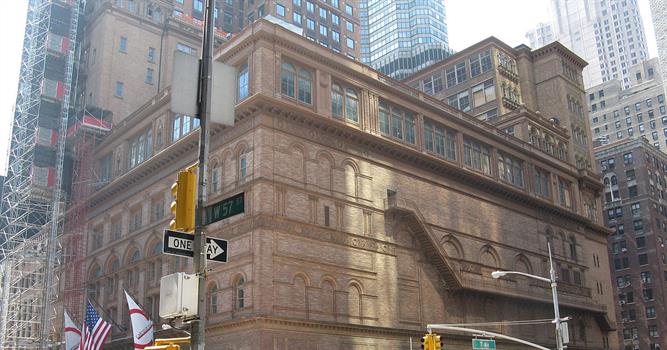 Культура Вопрос: Известно, что для участия в торжественном открытии нью-йоркского "Карнеги-холла" в 1891 году был приглашен один из известных композиторов Старого Света. Кто это был?